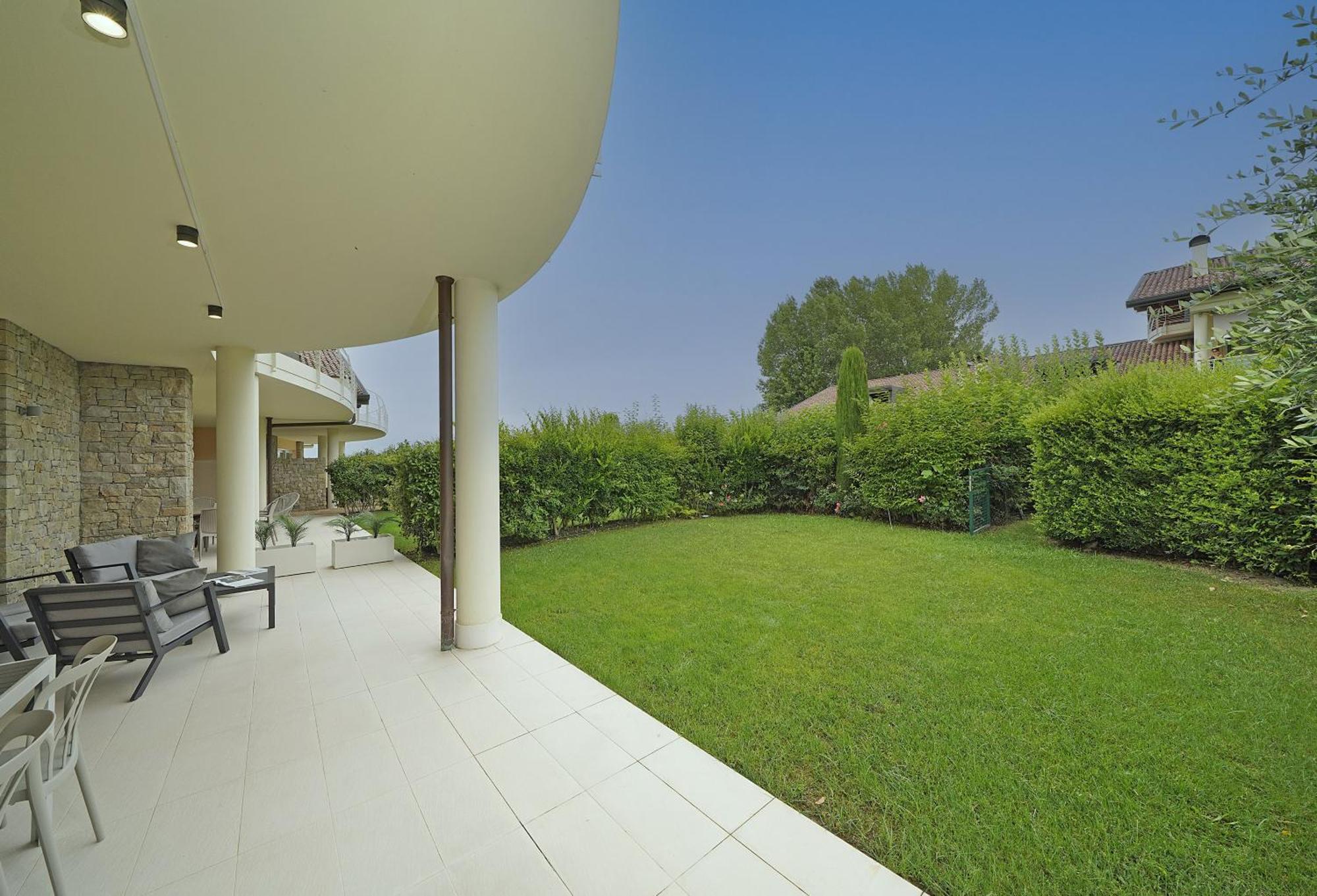 Alma Garda Home Sirmione Exteriör bild