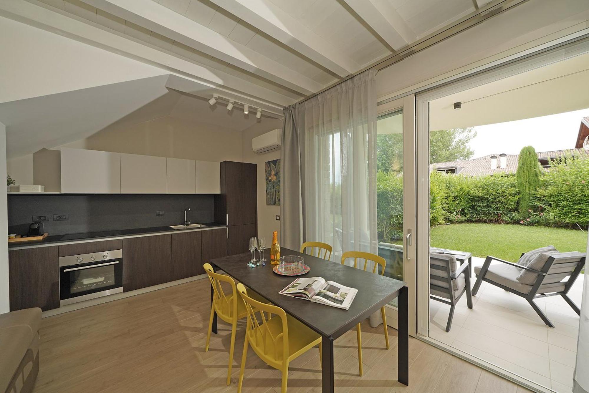 Alma Garda Home Sirmione Exteriör bild