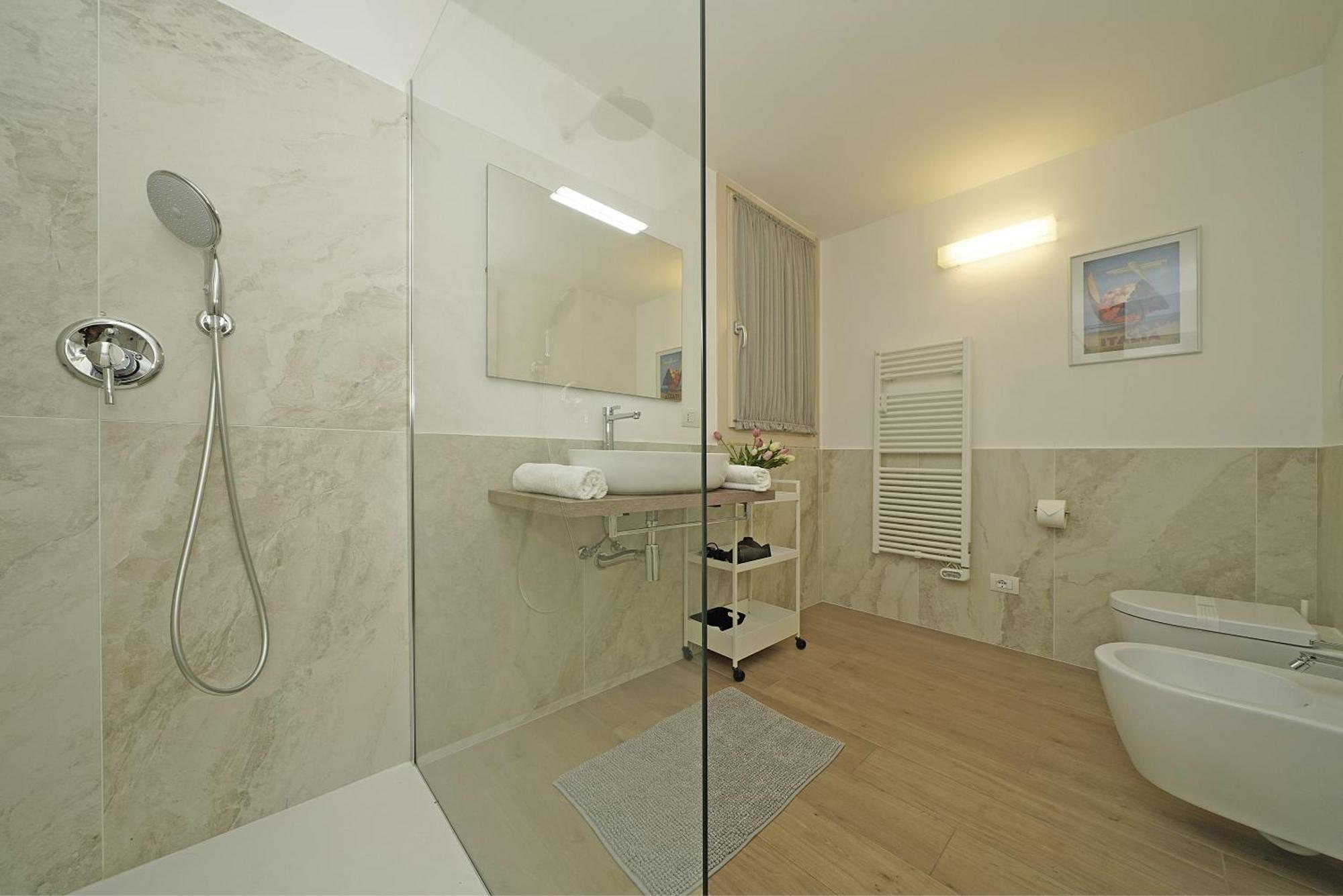 Alma Garda Home Sirmione Exteriör bild