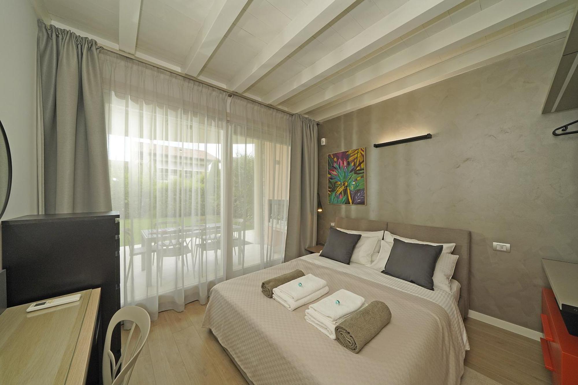 Alma Garda Home Sirmione Exteriör bild